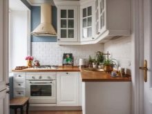 Дерев’яна стільниця для кухні (40 фото): моделі з масиву дуба, бука, модрини та інші, плюси і мінуси кухонних стільниць з натурального дерева