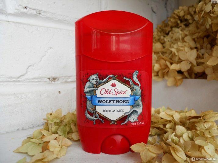 Дезодоранти Old Spice (22 фото): склад спреїв і твердих антиперспірантів для чоловіків і жінок, види Wolfthorn і Whitewater, запахи чоловічих дезодорантів