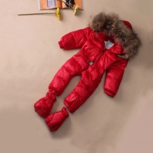 Дитячий комбінезон Moncler (65 фото): зимовий пуховий напівкомбінезон Монклер для дівчаток, відгуки