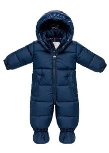 Дитячий комбінезон Moncler (65 фото): зимовий пуховий напівкомбінезон Монклер для дівчаток, відгуки