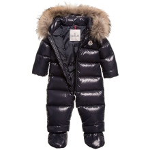 Дитячий комбінезон Moncler (65 фото): зимовий пуховий напівкомбінезон Монклер для дівчаток, відгуки