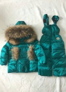 Дитячий комбінезон Moncler (65 фото): зимовий пуховий напівкомбінезон Монклер для дівчаток, відгуки