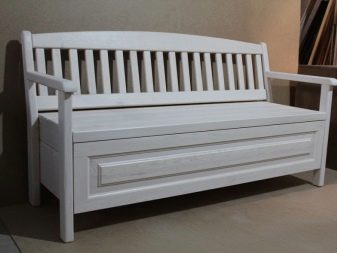 Диван у вітальню (60 фото): маленький диванчик і диван-кушетка, моделі з тумбою та місцем під взуття, вузький міні-диван і кутові конструкції зі спальним місцем, варіанти в дизайні інтер’єру