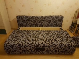 Диван «єврокнижка» без підлокітників (41 фото): моделі 190 см та іншої довжини, розміри прямих і кутових диванів