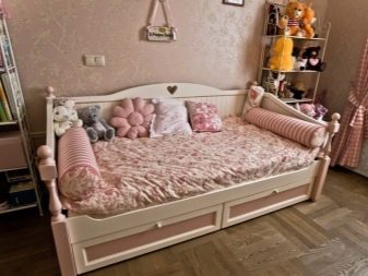 Дивани для підлітків (63 фото): розкладні моделі в дитячу кімнату з ортопедичними і простими матрацами, односпальні та кутові, тахта кушетка
