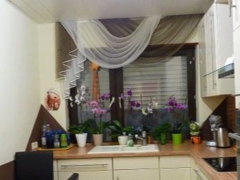 Дизайн кухні 10 кв. м з диваном (61 фото): кухня-вітальня і кухня-спальня 10 квадратних метрів з балконом, планування інтер’єру зі спальним місцем