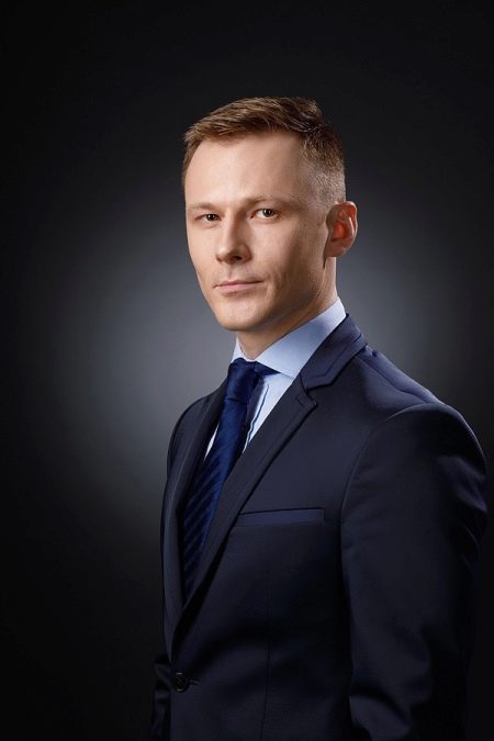 Фото для резюме: приклади. Як вставити в бланк Word? Якою має бути ділова фотографія? Розміри