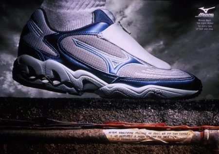 Кросівки Мізуно (47 фото): моделі Mizuno Wave, для настільного тенісу, відгуки про жіночих кросівках, таблиця розмірів