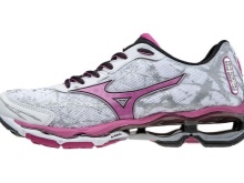 Кросівки Мізуно (47 фото): моделі Mizuno Wave, для настільного тенісу, відгуки про жіночих кросівках, таблиця розмірів
