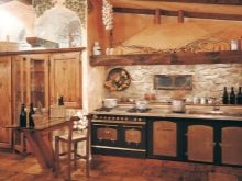 Кухня під старовину (61 фото): старовинні кухонні гарнітури з дерева, біла меблі в старому стилі в інтер’єрі, інші нюанси оформлення