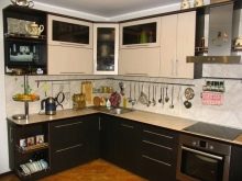 Кухонні тумби (53 фото): підлогові тумби зі стільницею, вузькі кутові тумби з висувними шухлядами на кухню, розміри тумб-шаф і інших моделей