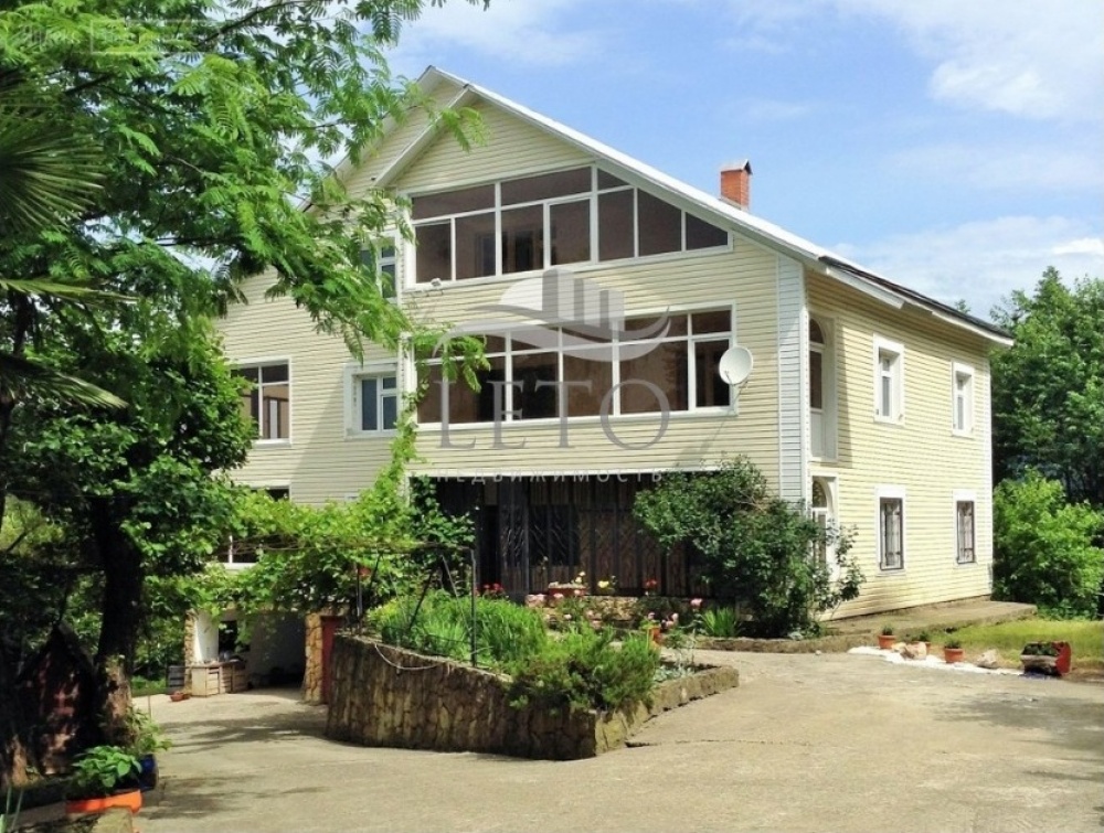 Що можна купити за $300 тисяч в різних куточках світу